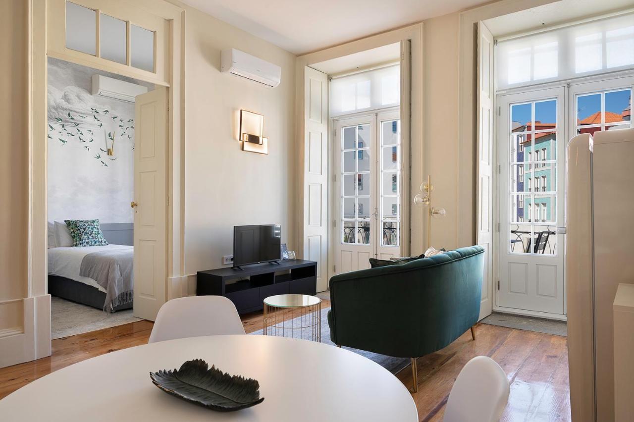 Historic Apartment At Cardosas With Balcony Porto Dış mekan fotoğraf