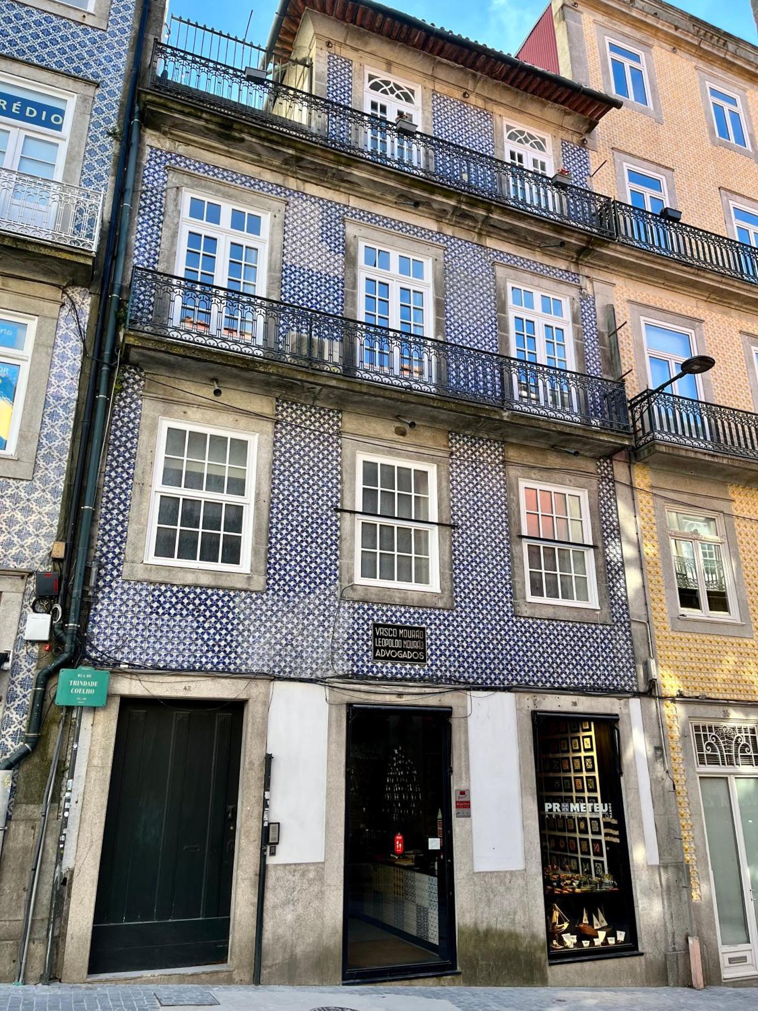 Historic Apartment At Cardosas With Balcony Porto Dış mekan fotoğraf